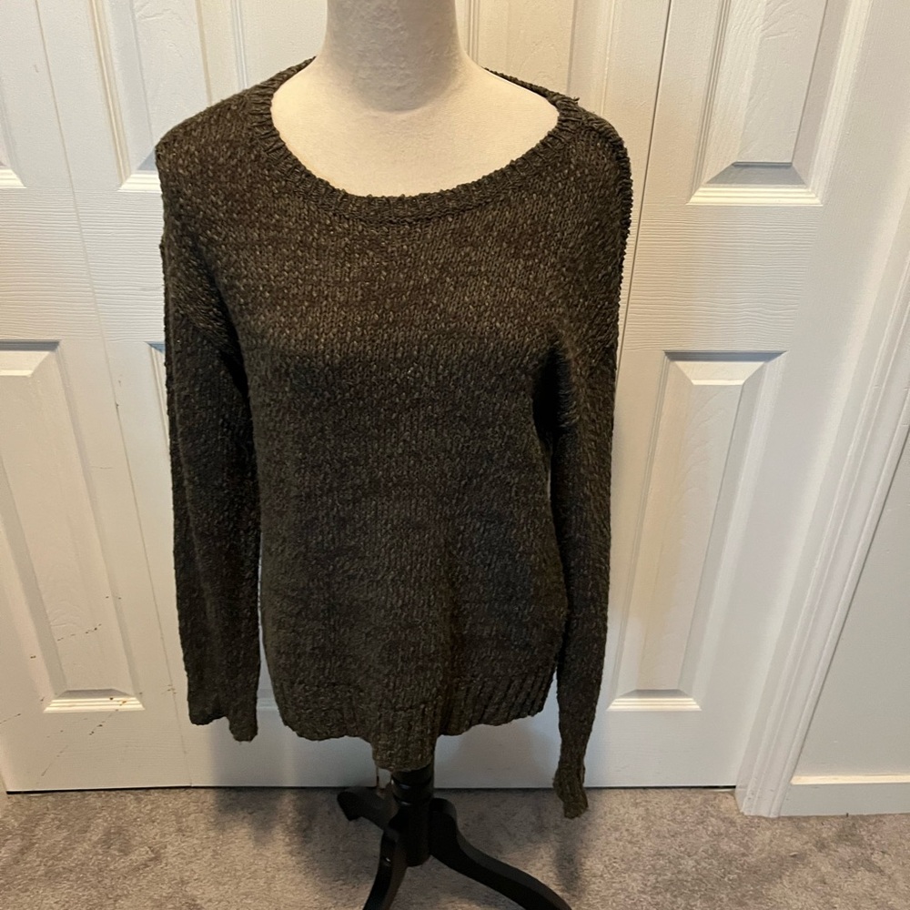 Talula from Aritizia size M olive Green cozy pullover
